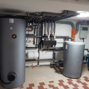 Akumulační nádoba 550 l a zásobní TUV 220 l