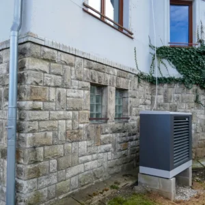 Tepelné čerpadlo AW AIR PERFORMANCE v Červeném Kostelci nahradilo starý kotel